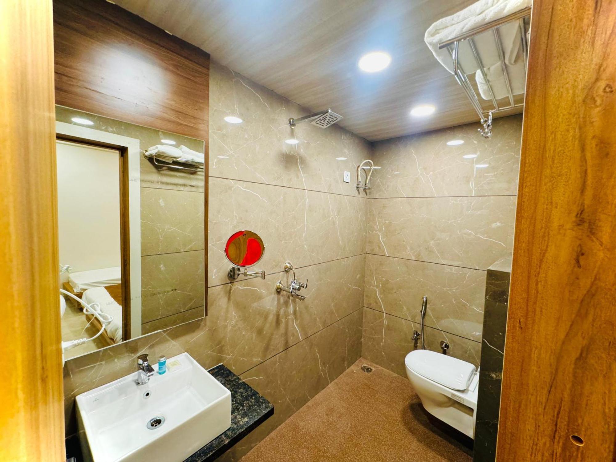 Hotel Najaf Palace Ajmer Bagian luar foto